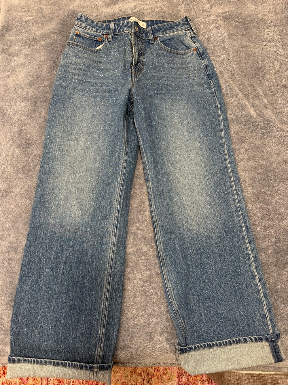 Curve Love High Rise 90s Relaxed
Shiny Embellished Jean - Picture 7 of 9